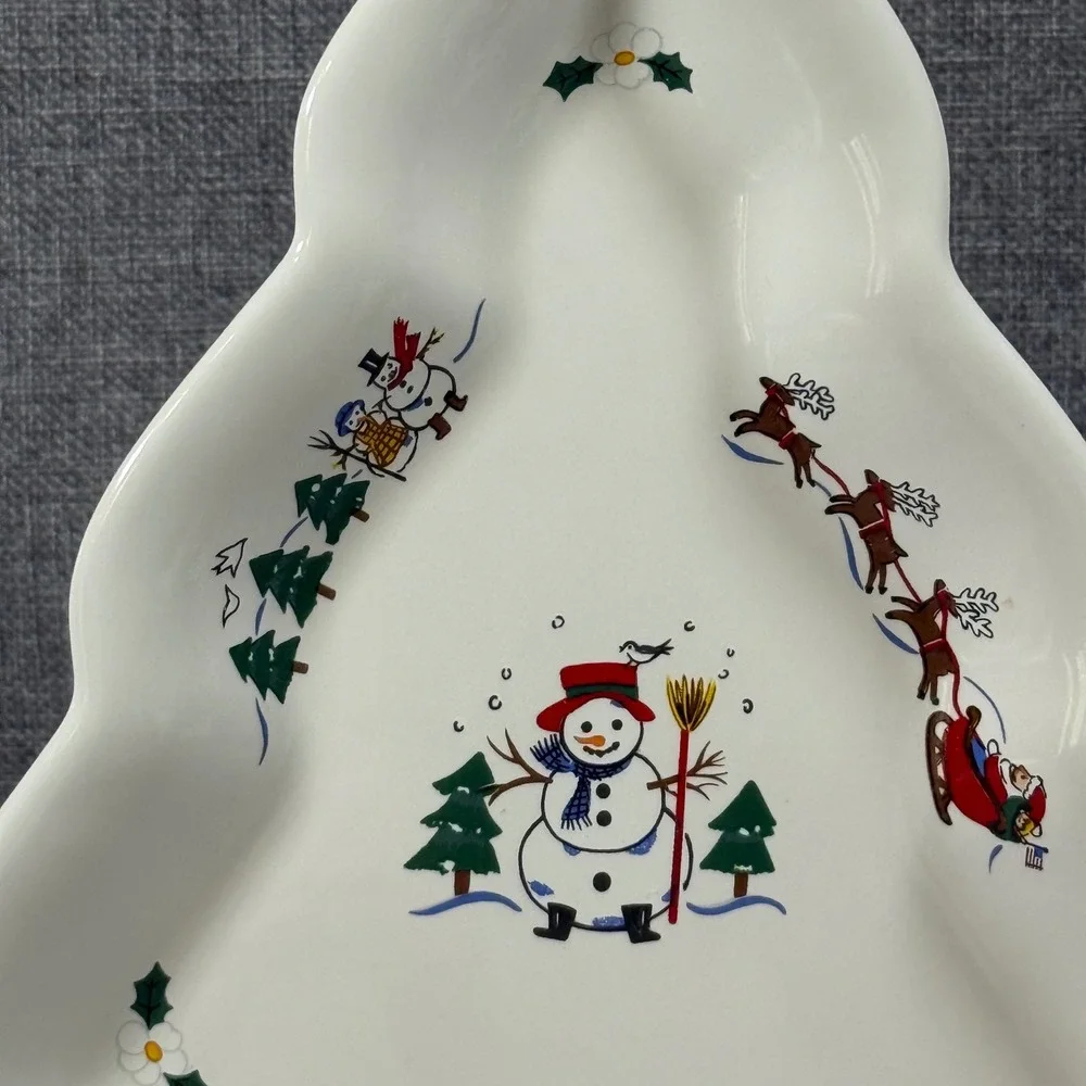 VTG Pfaltzgraff Snow Village Christmas Tree Plate Dish Snowman Santa Reindeer